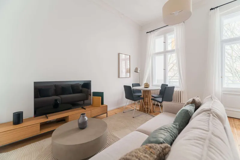 Beeindruckende 2-Zimmer Wohnung in Charlottenburg - voll möbliert — photo 1